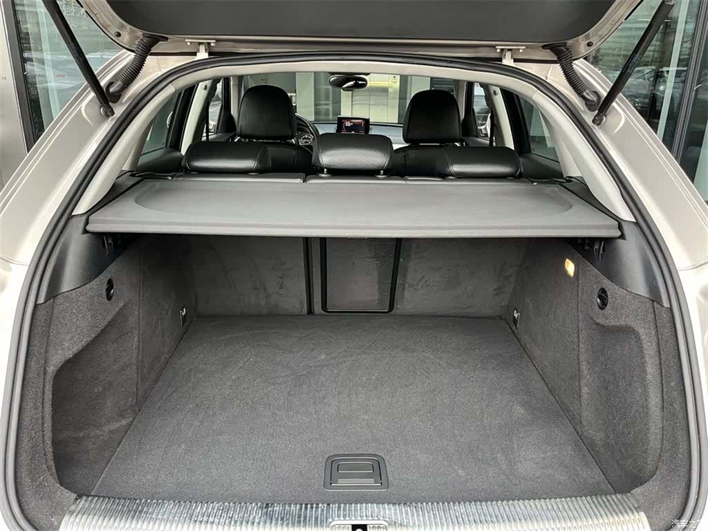 Audi Q3, 2013 9