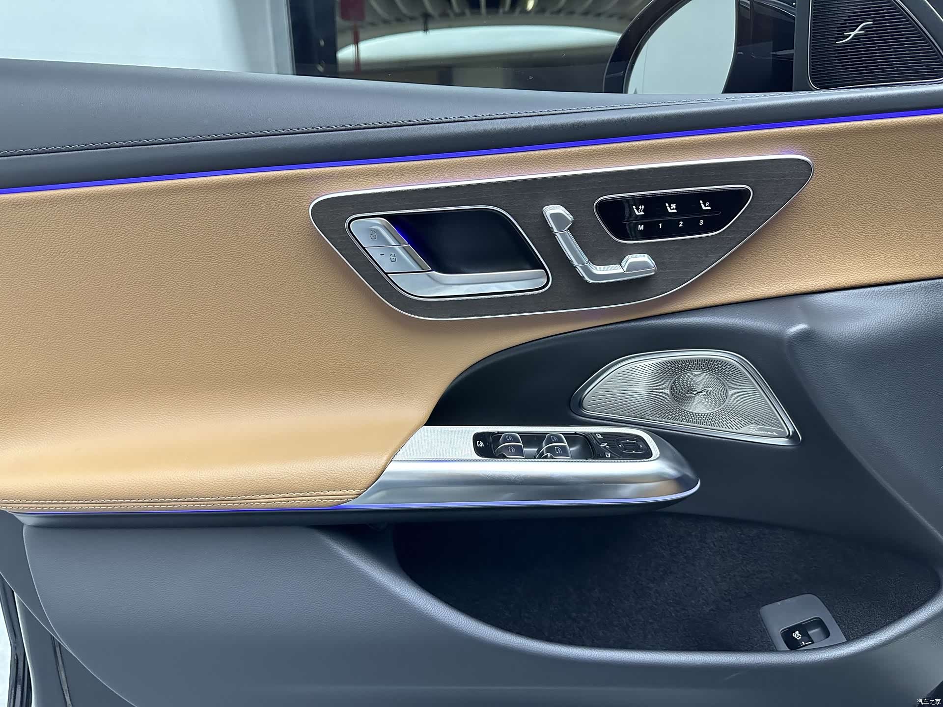 Mercedes-Benz E-Class, 2026 19