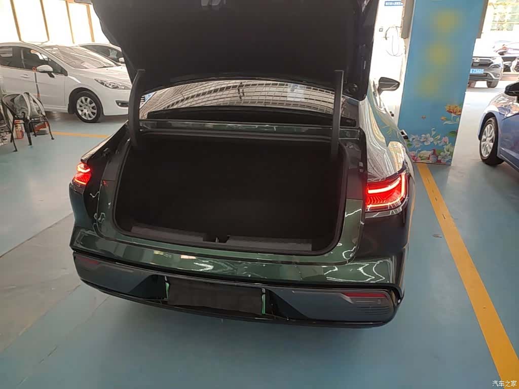 Geely 8, 2025 19