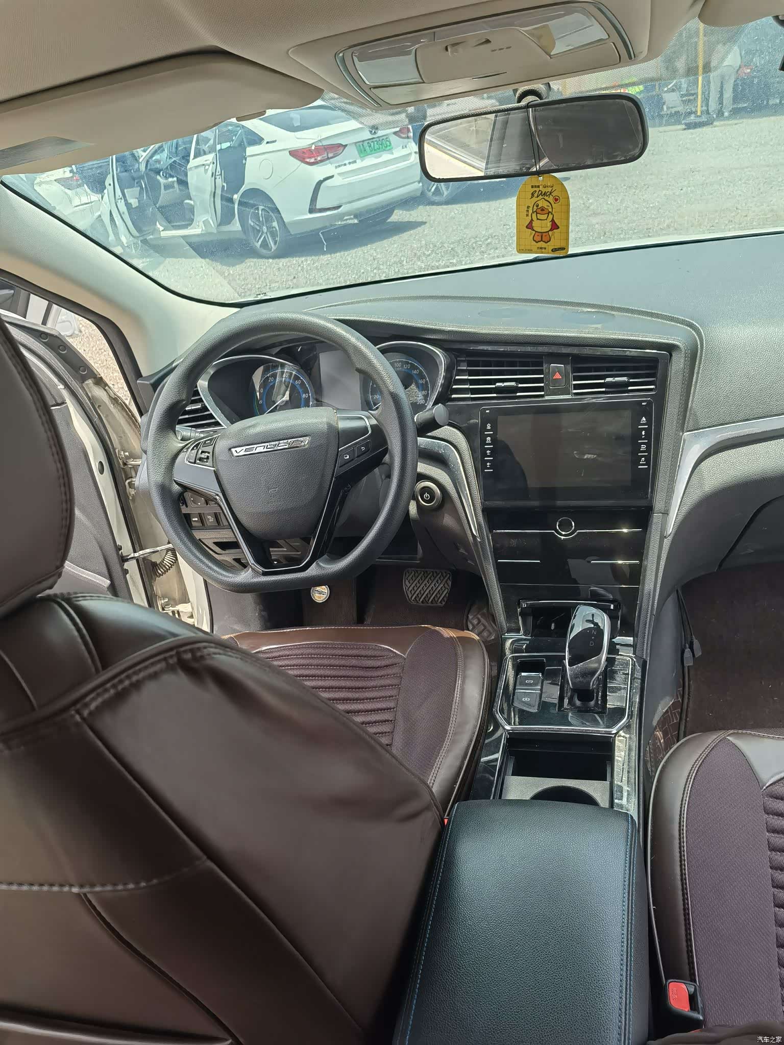Nissan D60EV, 2022 все фото