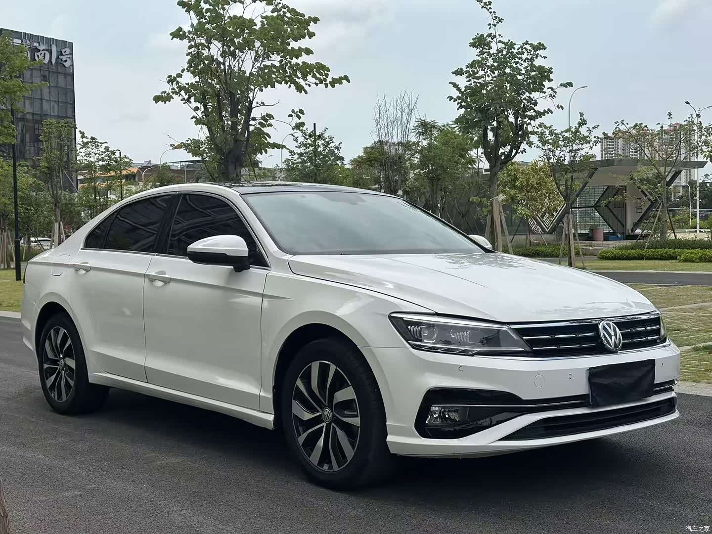 Volkswagen Lamando, 2018 3