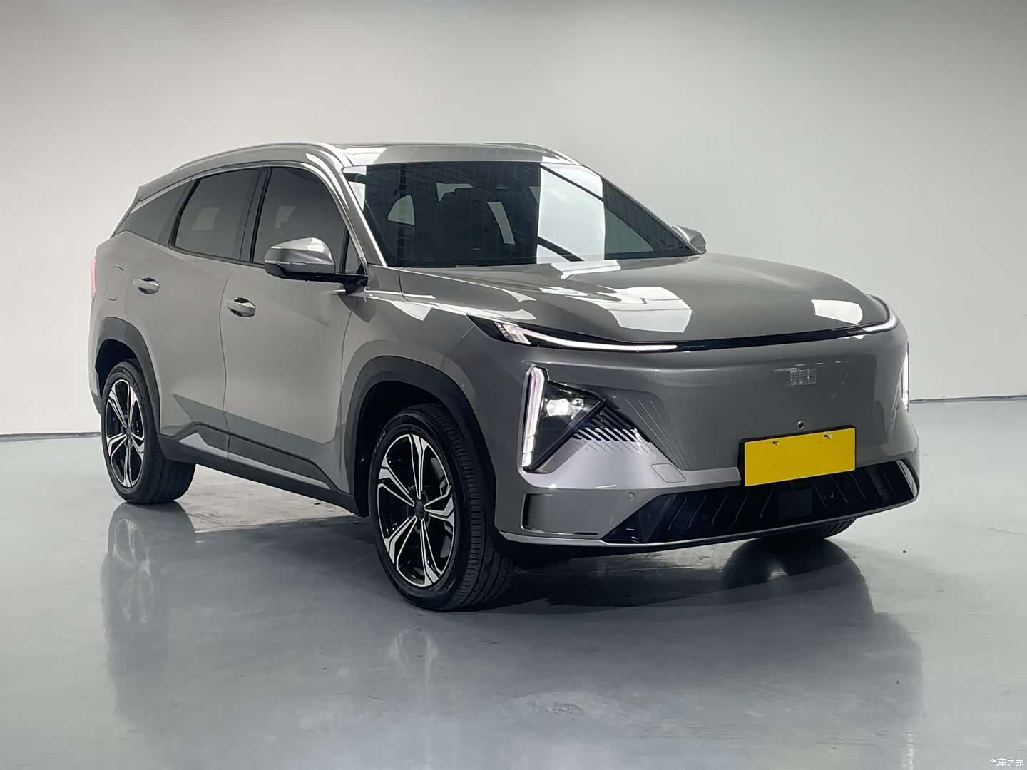 Geely Galaxy L7, 2024 3