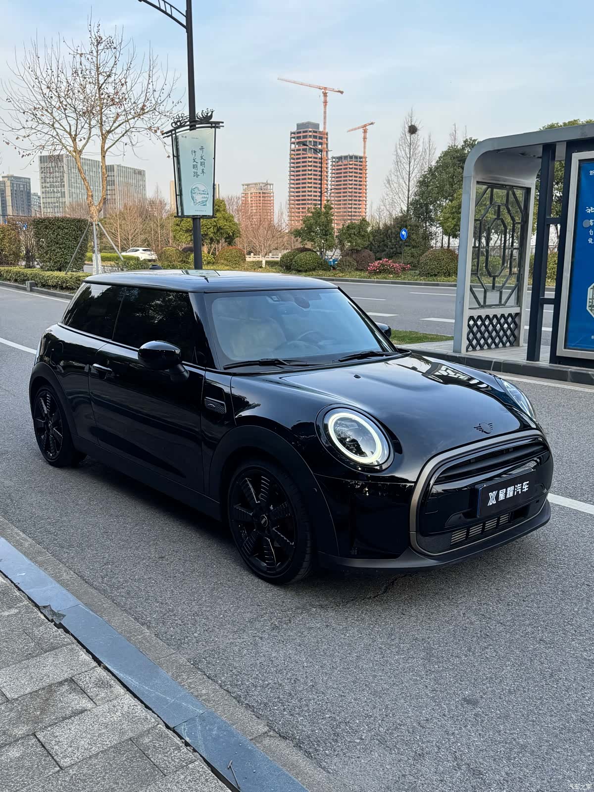 Mini Cooper, 2023 2