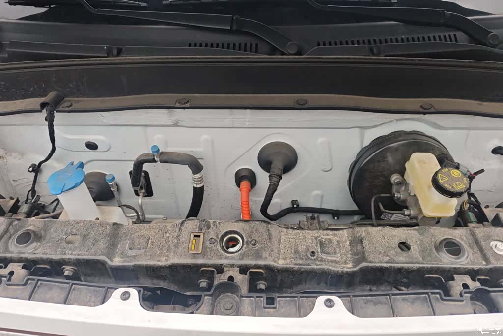 Geely Panda, 2025 10