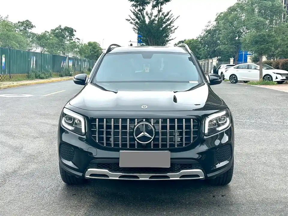 Mercedes-Benz GLB Mercedes-Benz GLB