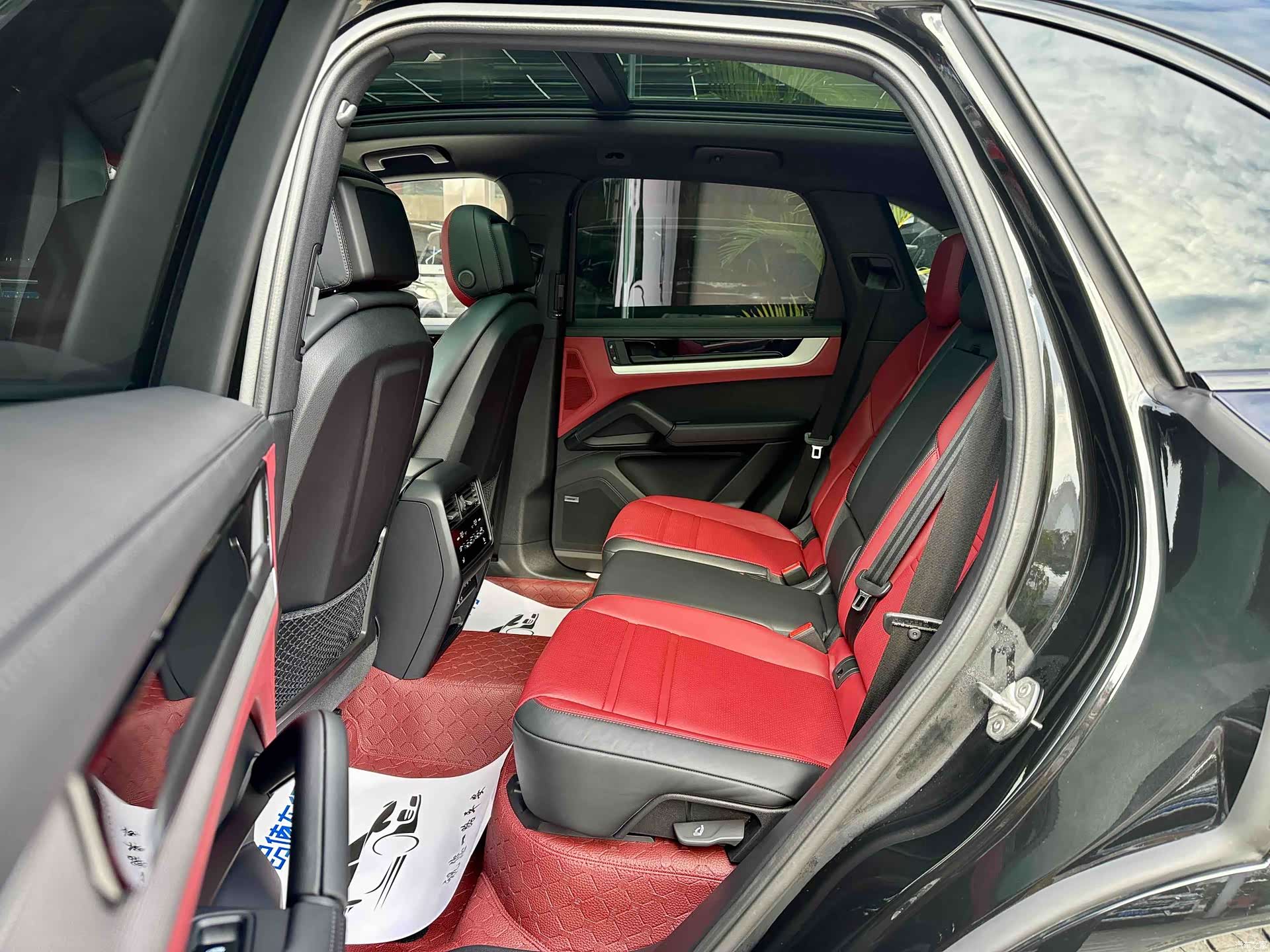 Porsche Cayenne, 2024 8