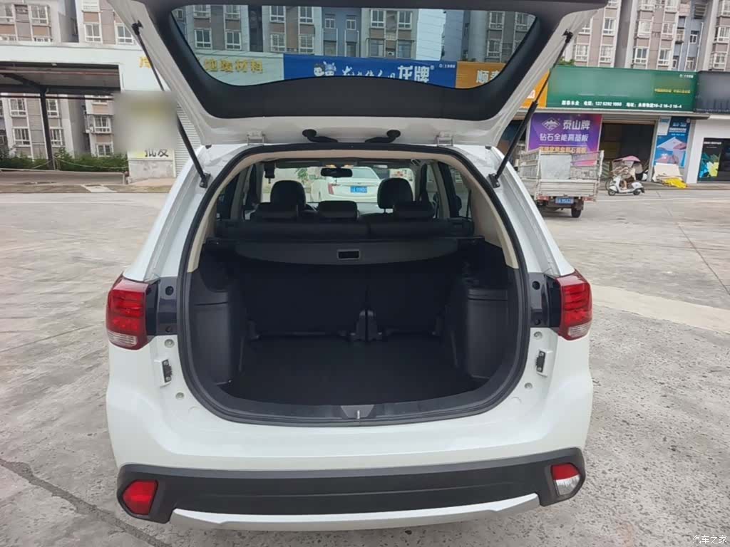 Mitsubishi Outlander, 2018 19