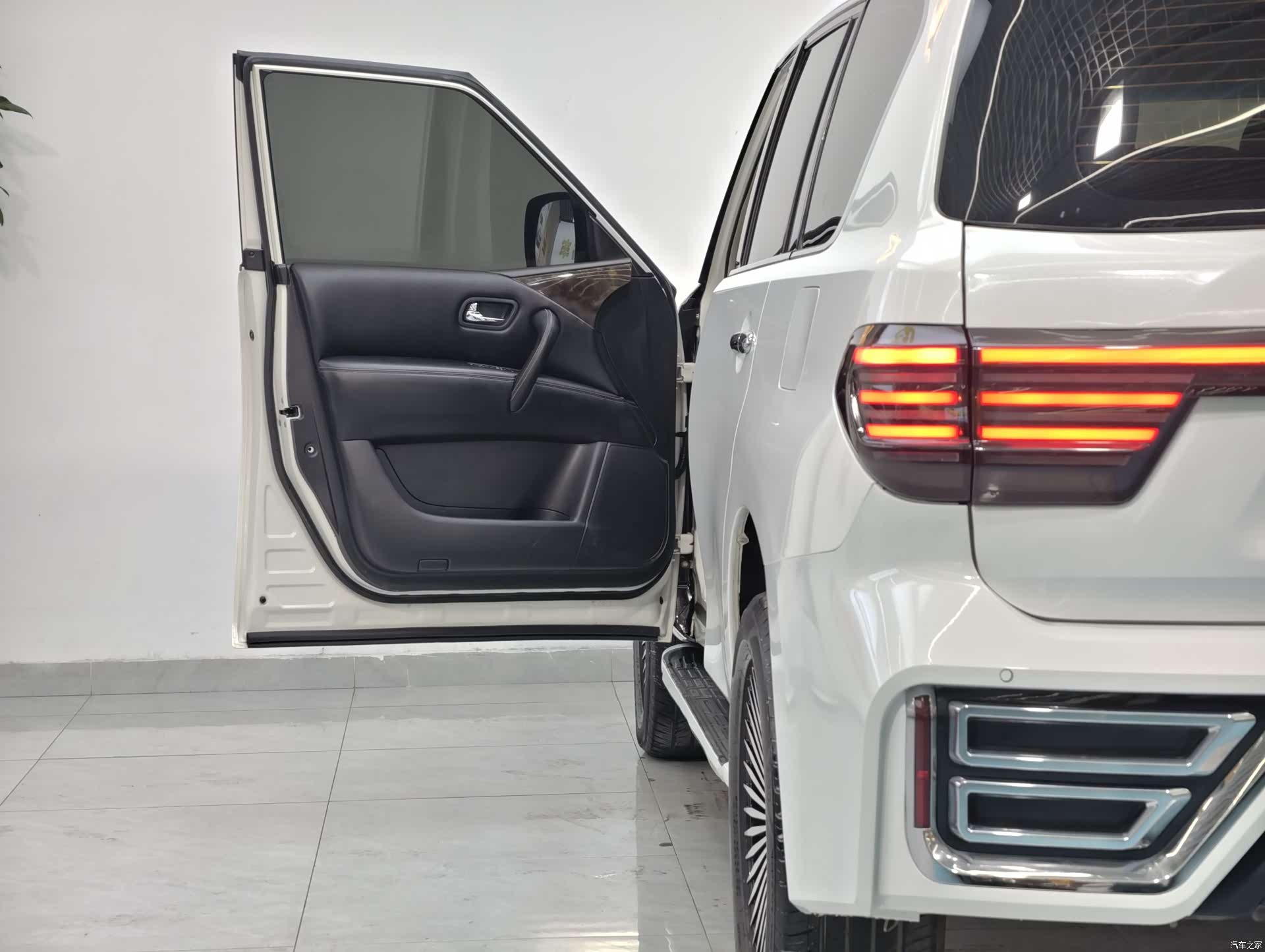 Nissan Patrol, 2017 11