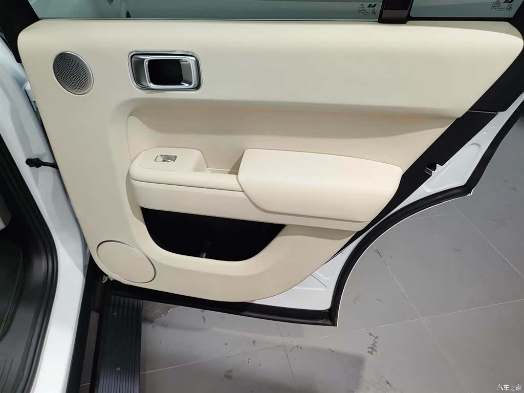 Li Auto L7, 2024 25