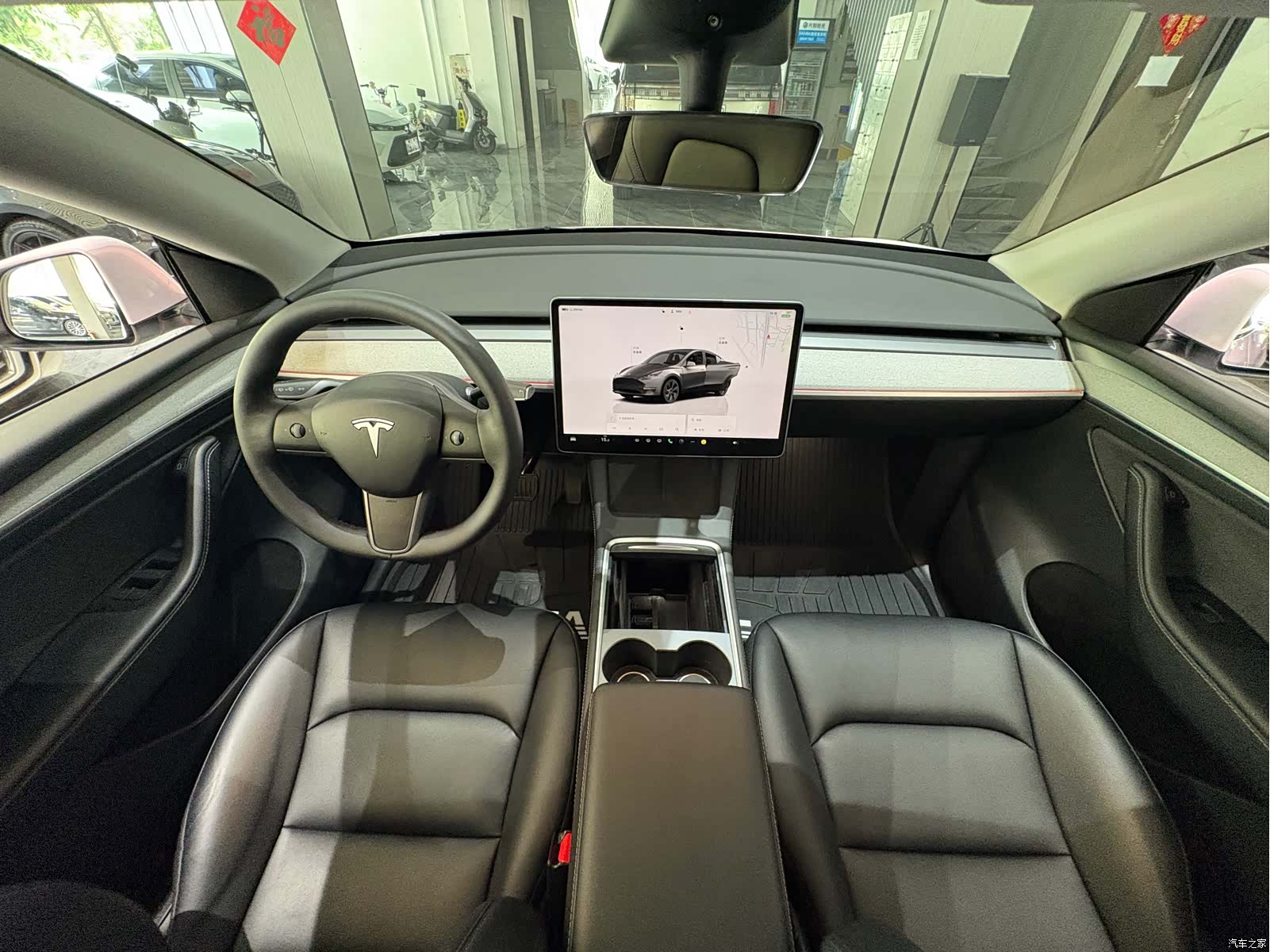 Tesla Model Y, 2023 6