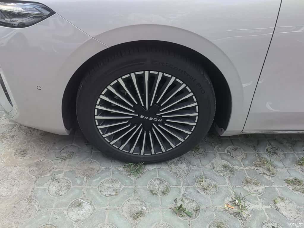 Roewe M7, 2025 23
