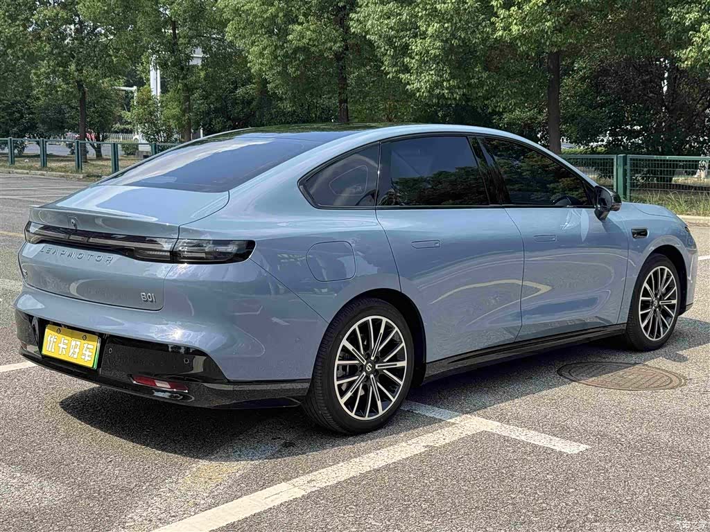 Leapmotor B01, 2025 все фото