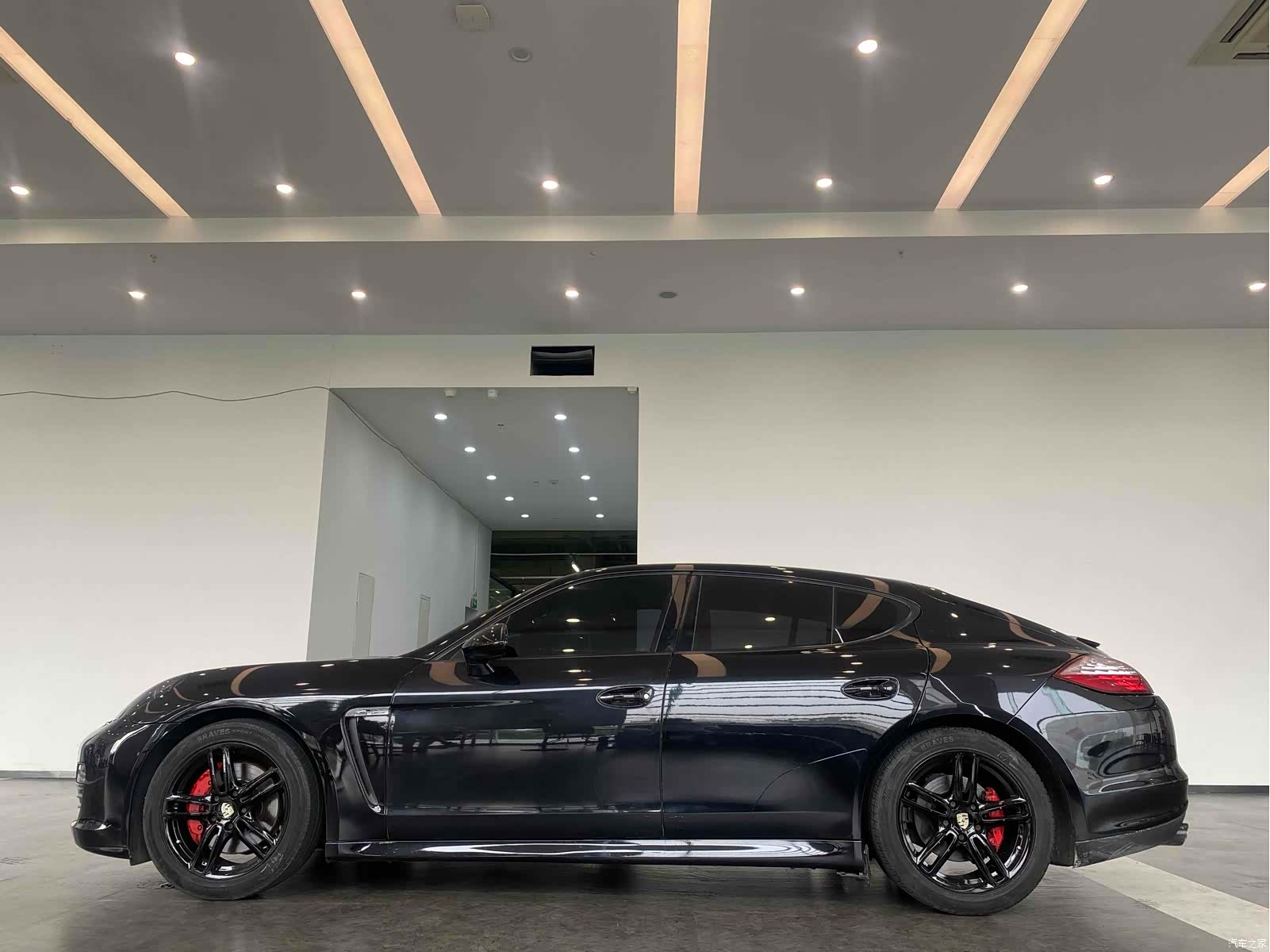 Porsche Panamera, 2011 4