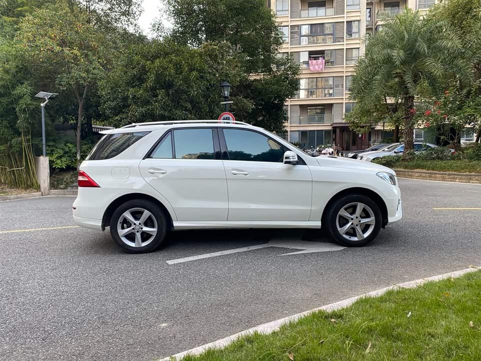 Mercedes-Benz M class