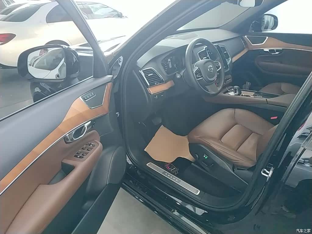 Volvo XC90, 2022 16