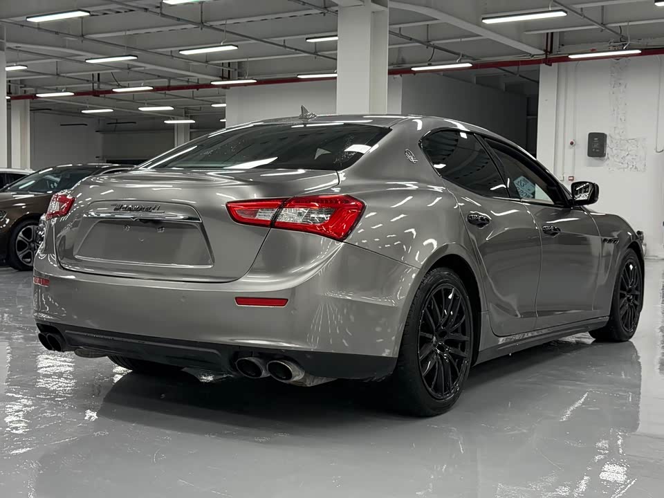 Maserati Ghibli Maserati Ghibli