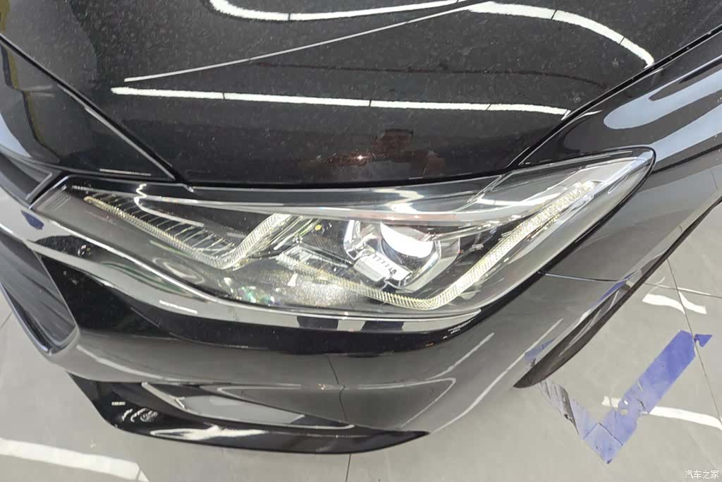 Chevrolet 320, 2022 все фото