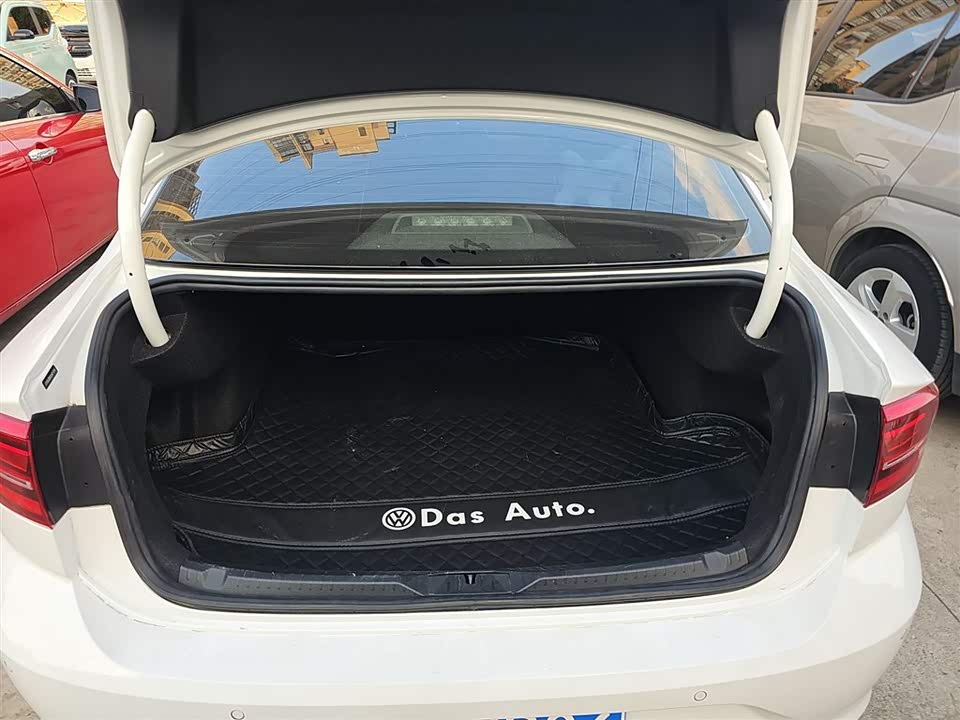 Volkswagen Lingdu