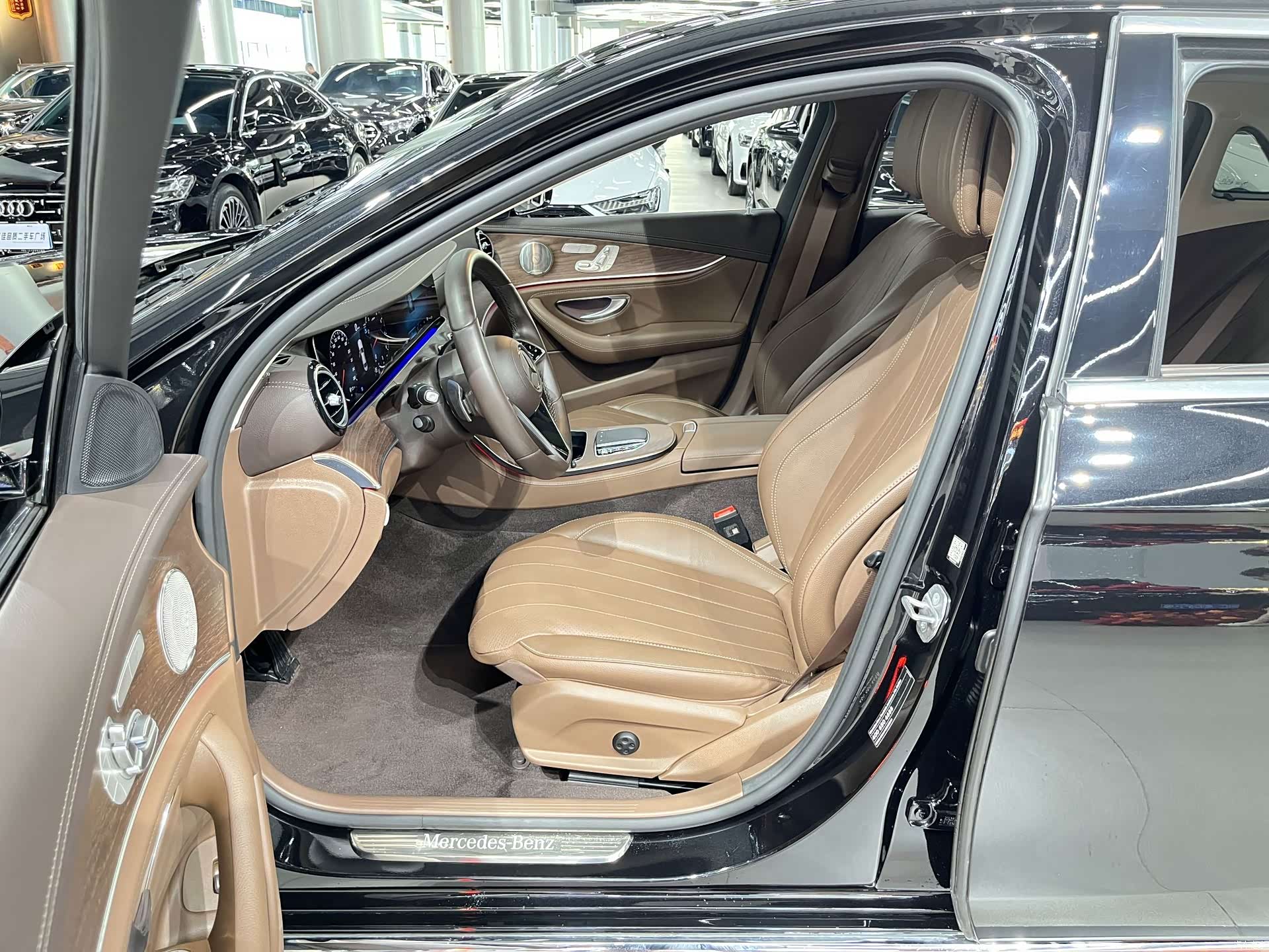 Mercedes-Benz E-Class, 2023 4