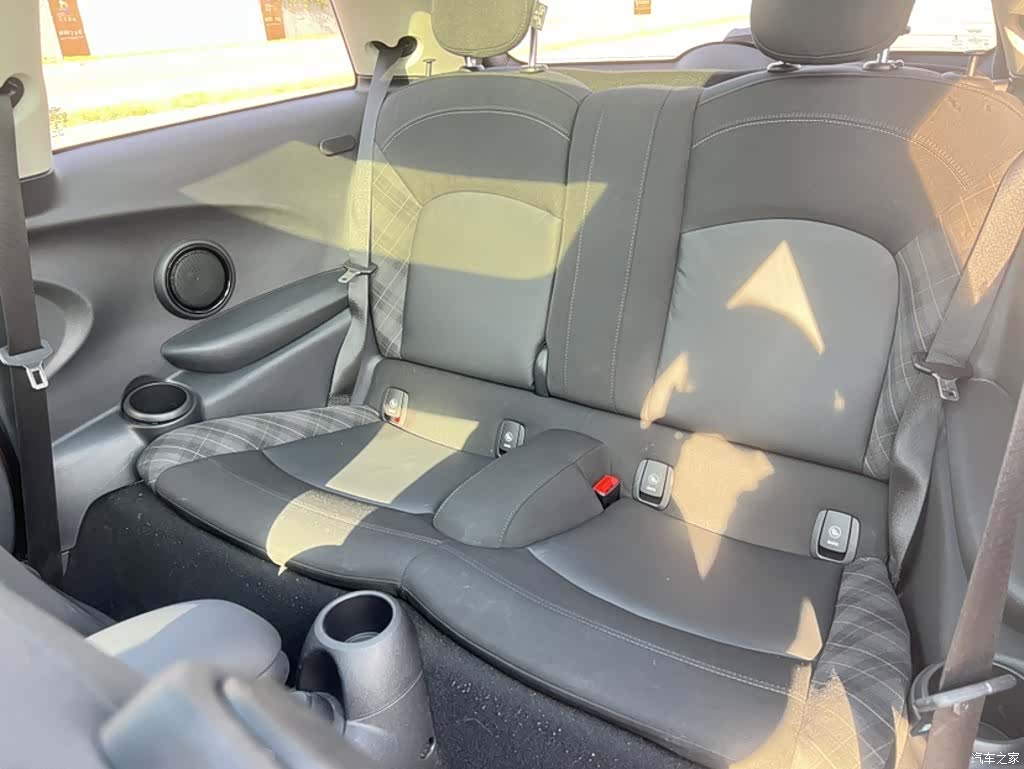 Mini Cooper, 2019 21