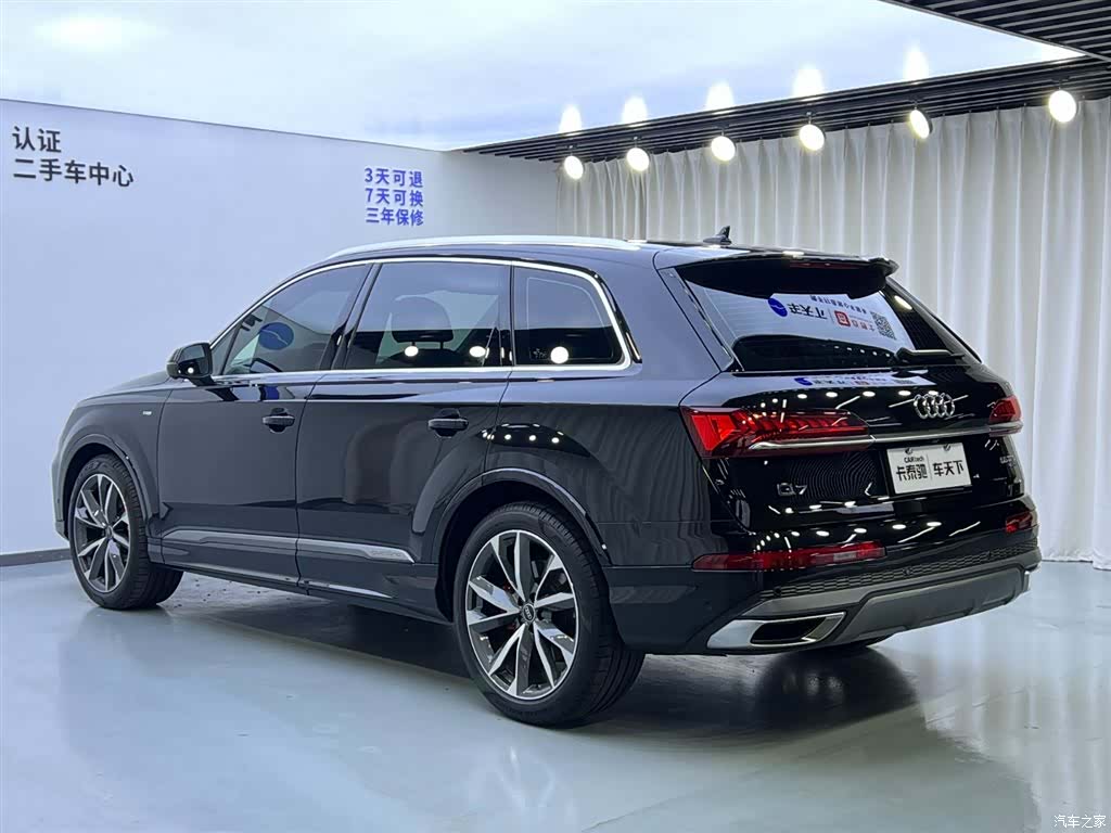 Audi Q7, 2023 4