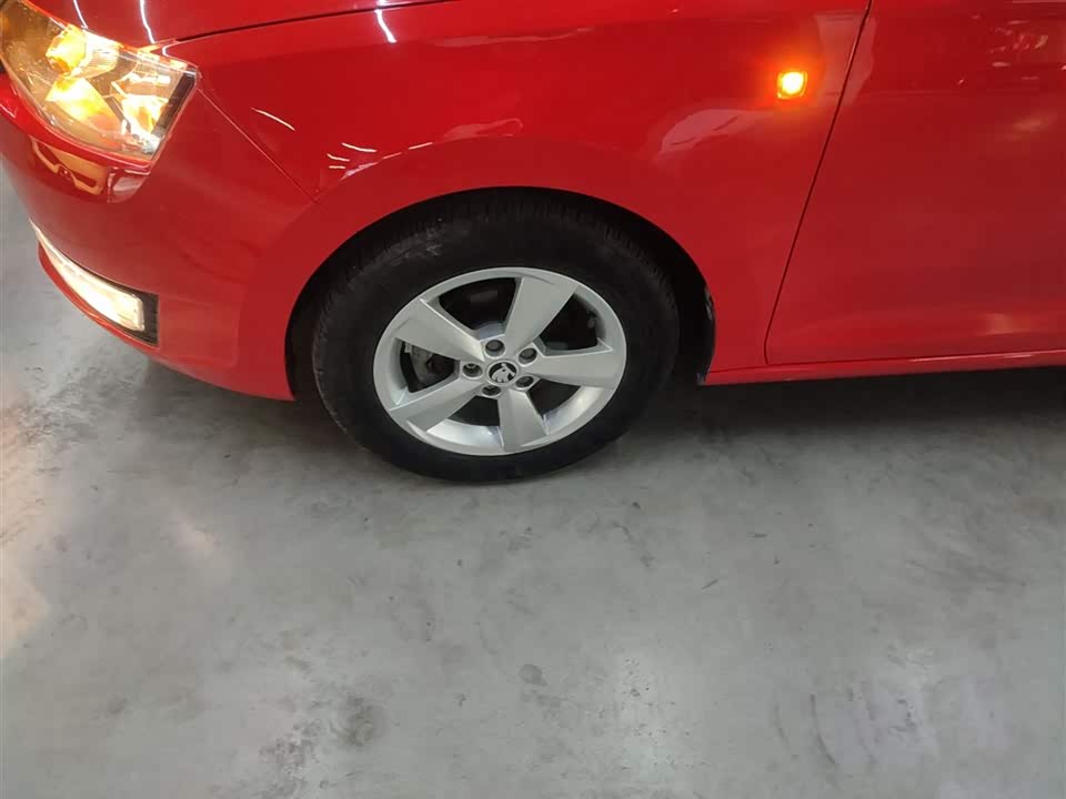 Skoda Xindong