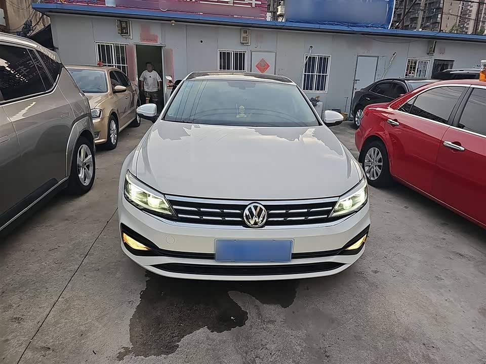 Volkswagen Lingdu