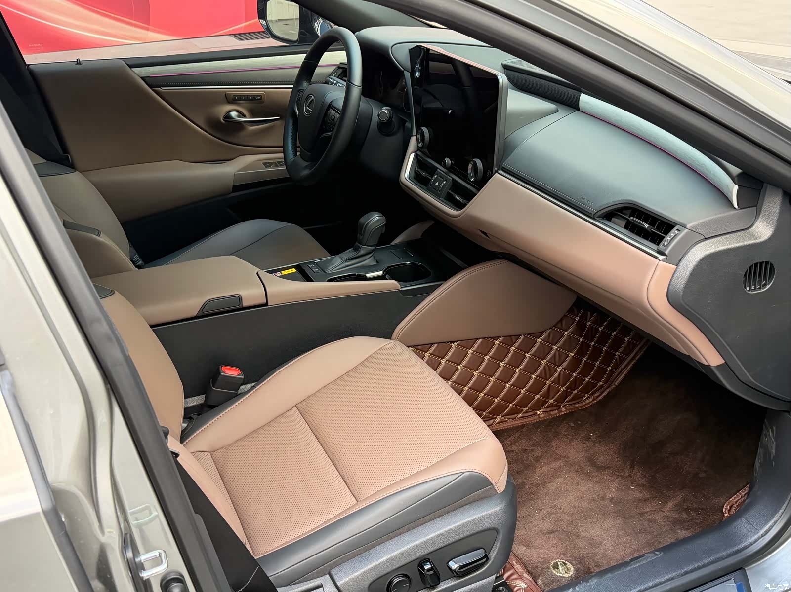 Lexus ES, 2025 6