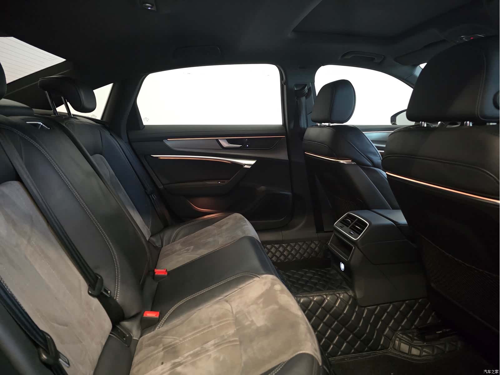 Audi A6L, 2022 7