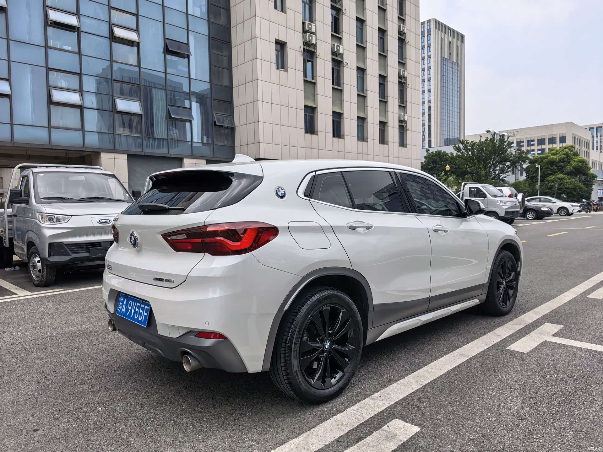 BMW X2, 2023 все фото