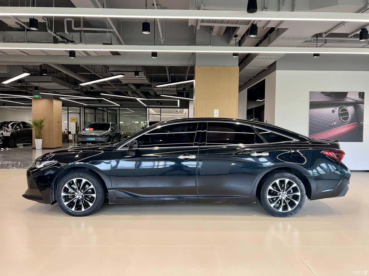 Toyota Avalon, 2023 3