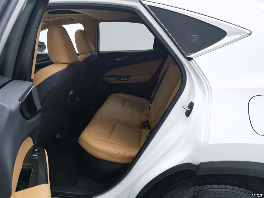 Lexus NX, 2022 15