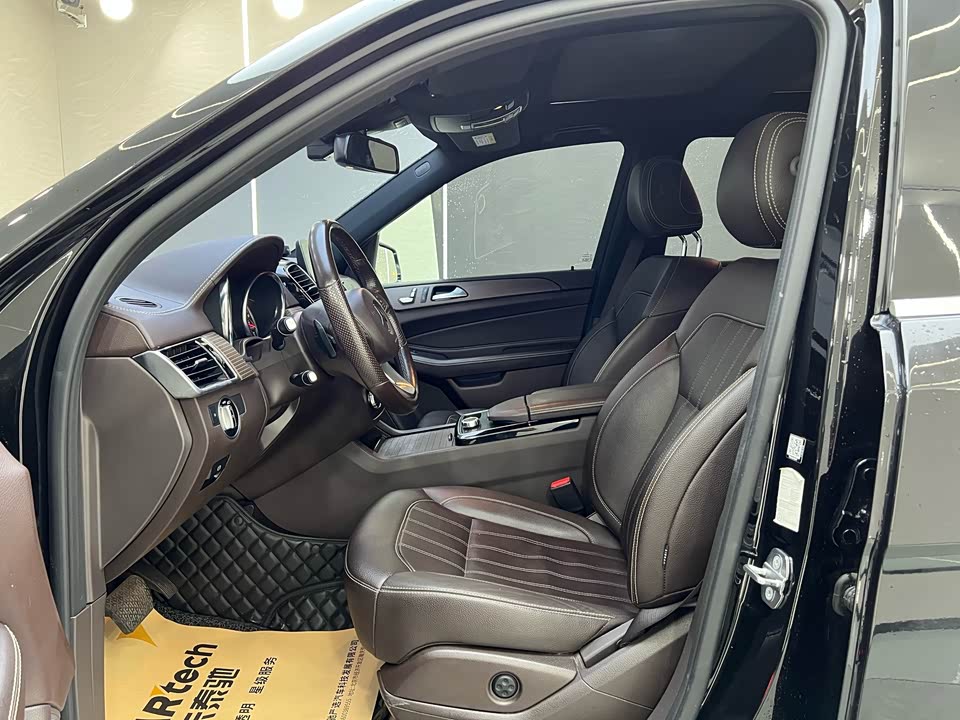Mercedes-Benz GLE Mercedes-Benz GLE