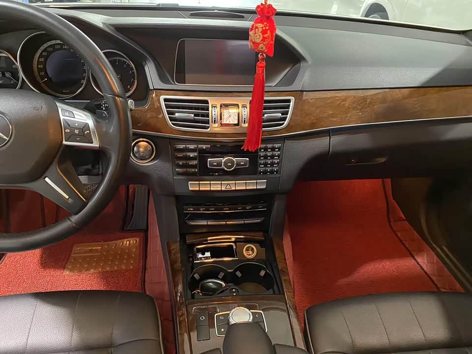 Mercedes-Benz E-class Mercedes-Benz E-class