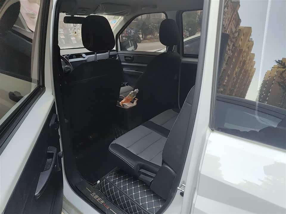 Wuling Wuling Hongguang PLUS