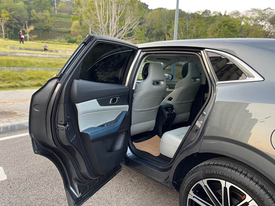 Changan UNI-K Smart iDD