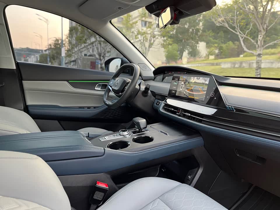 Changan UNI-K Smart iDD