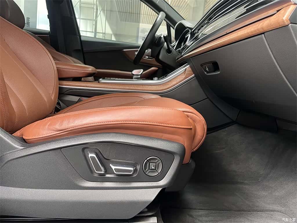 Audi Q7, 2023 14