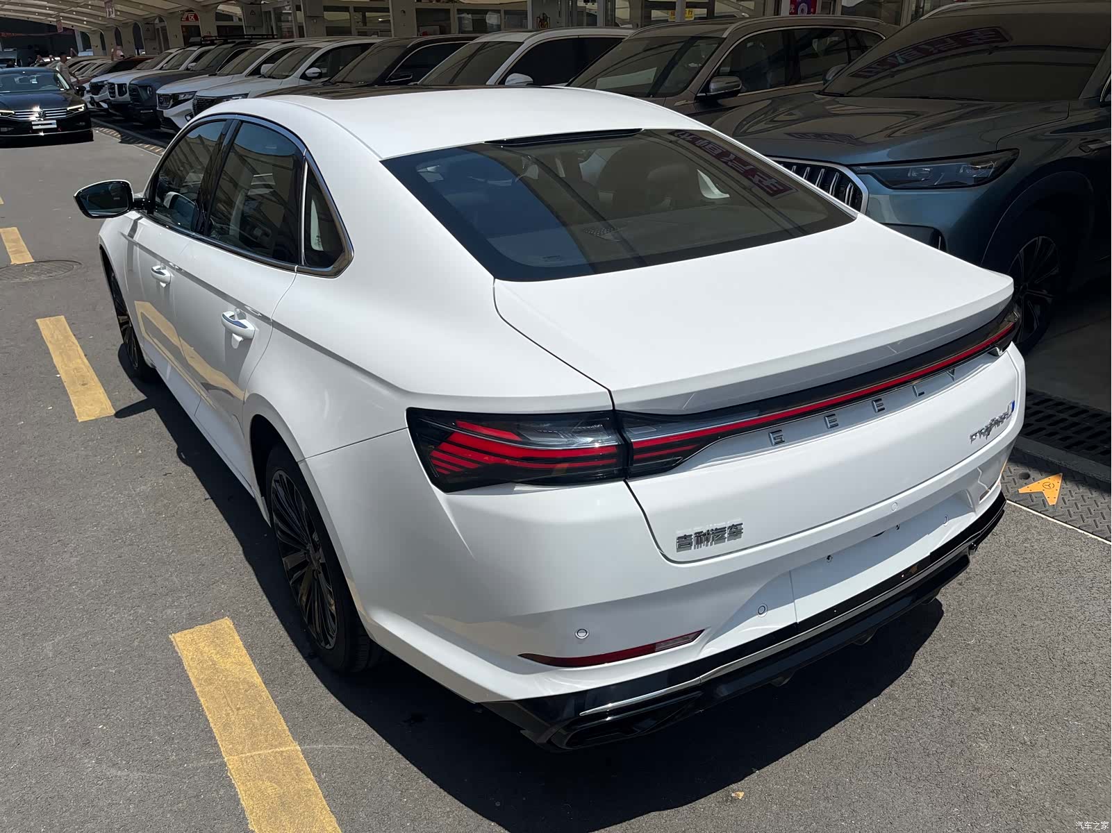 Geely Preface, 2024 18