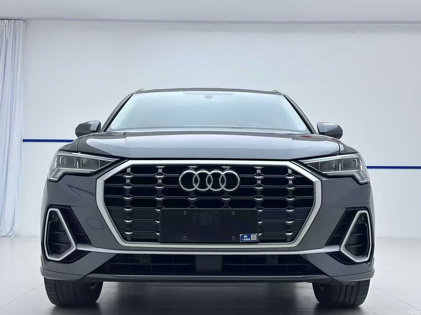 Audi Q3, 2022 2