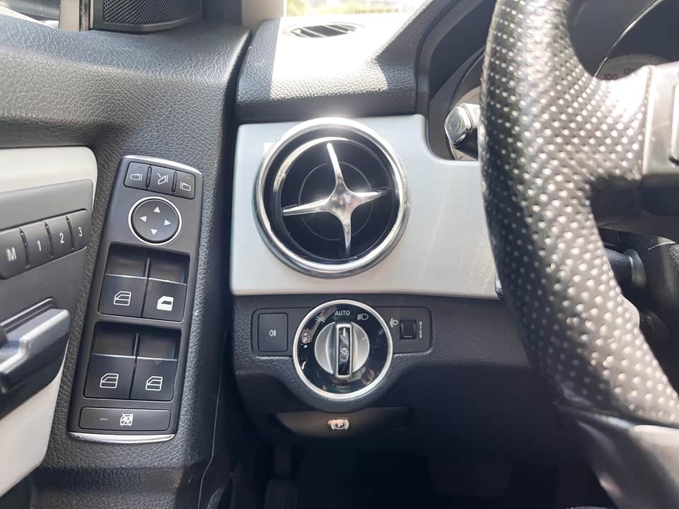 Mercedes-Benz GLK class Mercedes-Benz GLK class