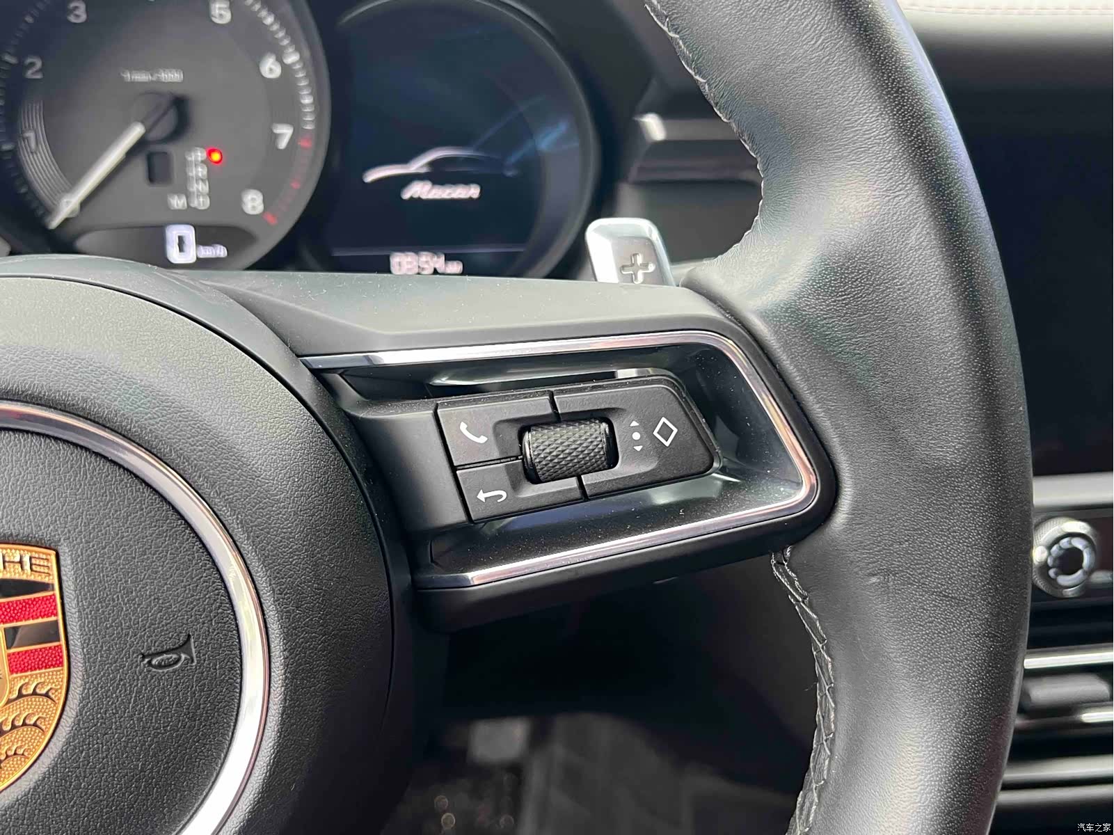 Porsche Macan, 2022 12