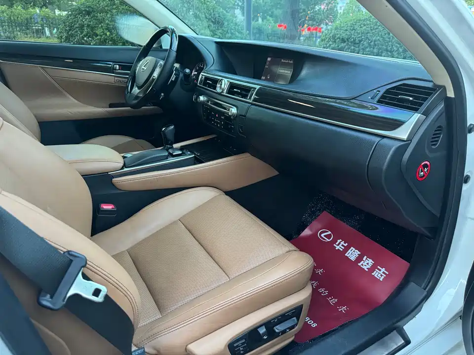 Lexus GS