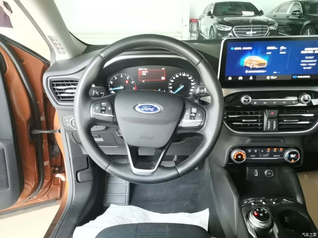 Ford Focus, 2020 11