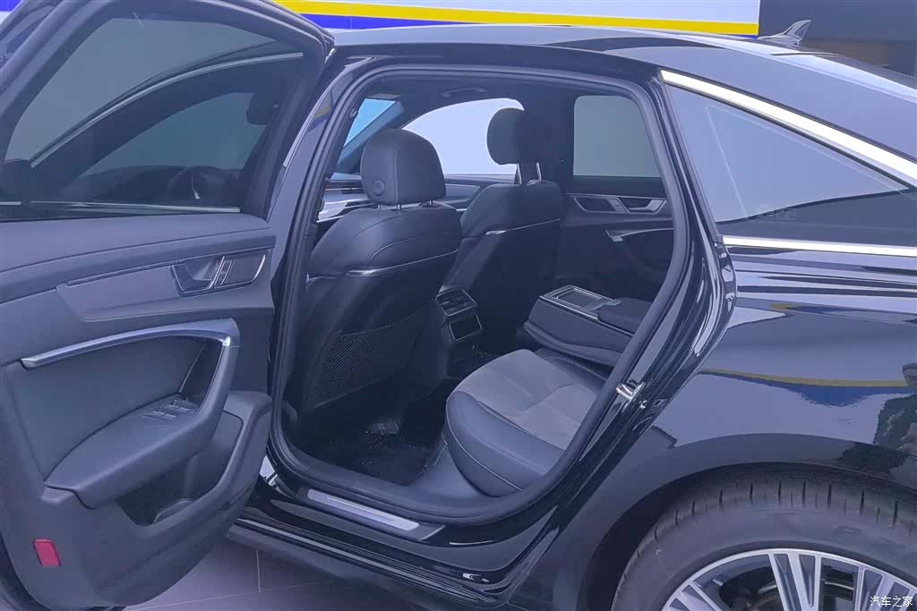 Audi A6L, 2024 11