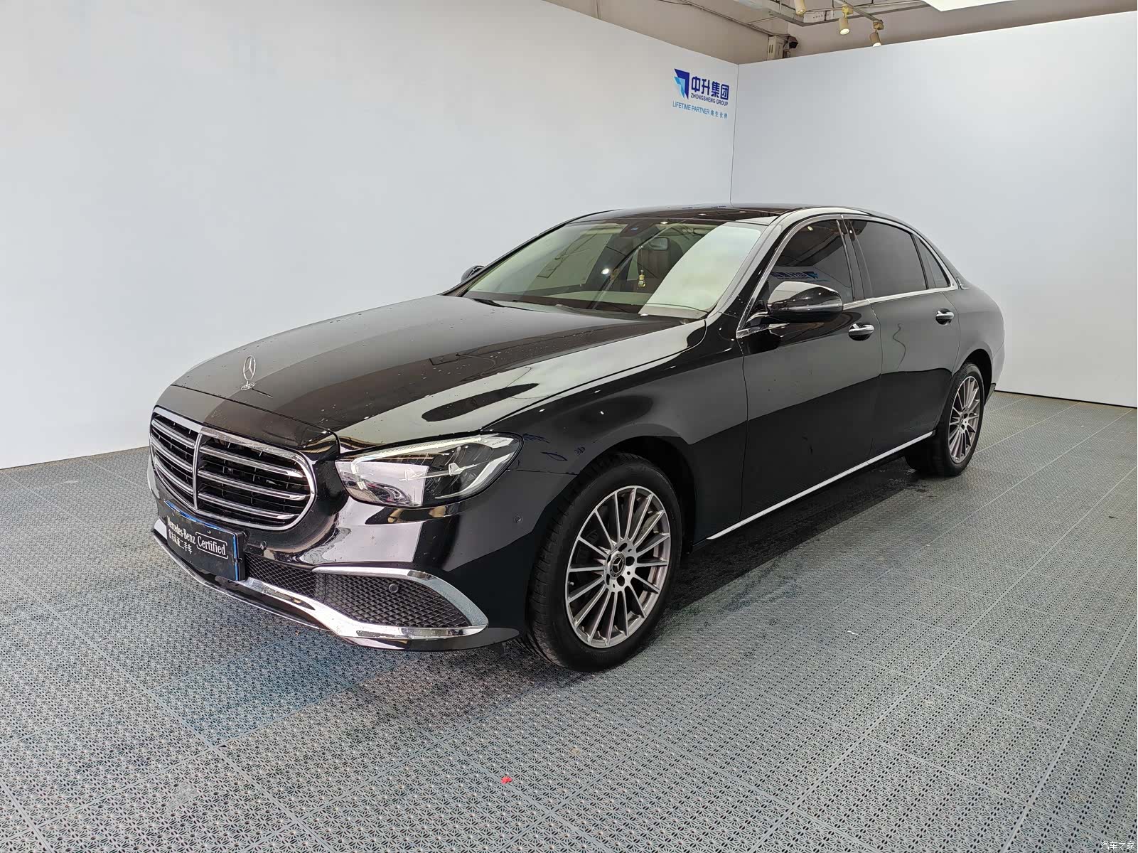 Mercedes-Benz E-Class, 2023 1