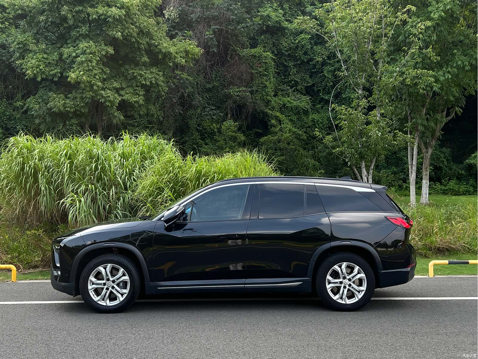 NIO ES8, 2018 3