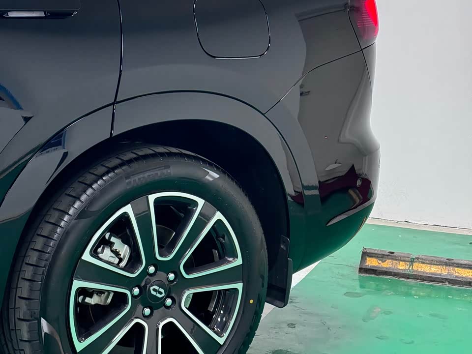 AITO Ask the world M7