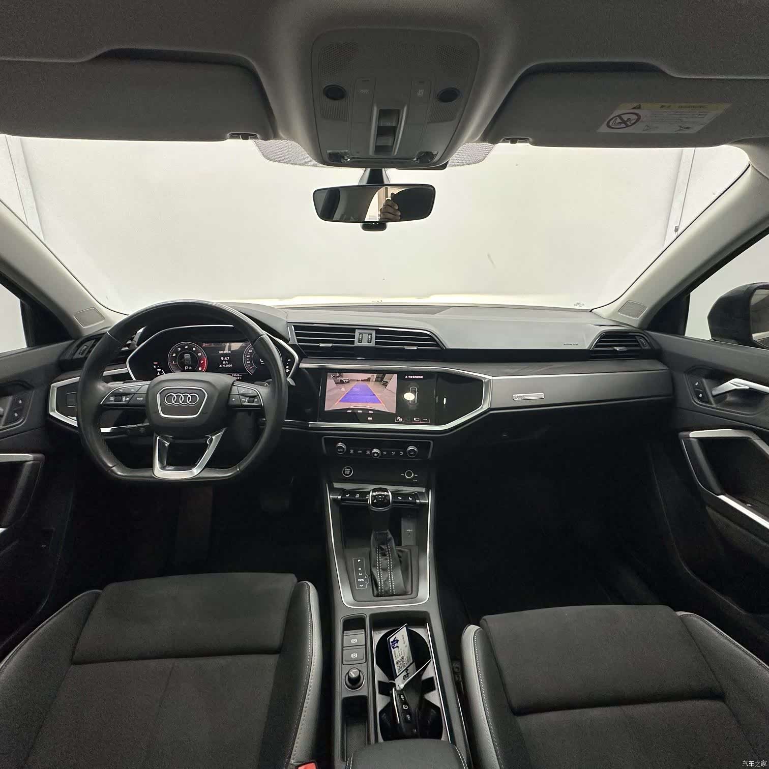 Audi Q3, 2023 10