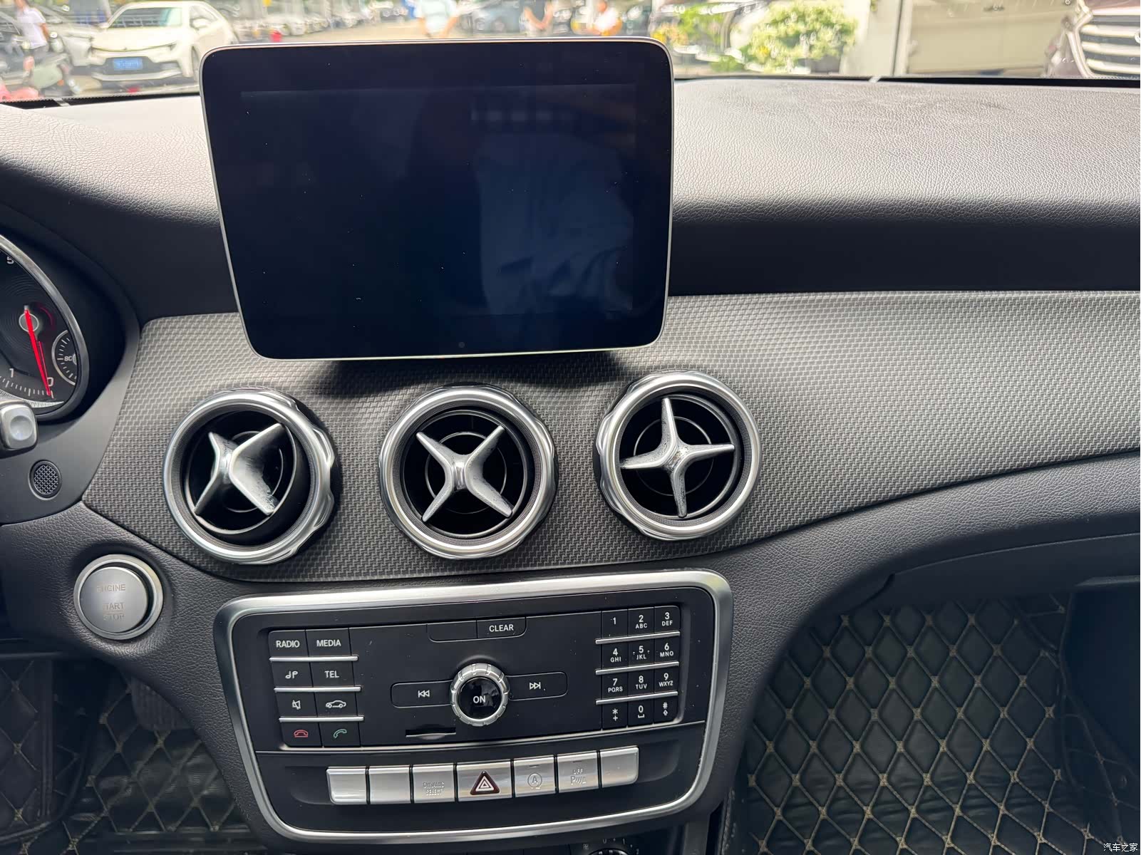 Mercedes-Benz GLA, 2019 15